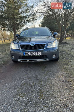 Універсал Skoda Octavia Scout 2012 в 