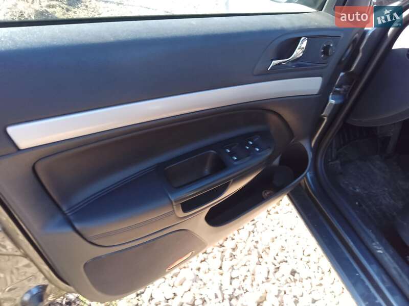 Универсал Skoda Octavia Scout 2010 в Старом Самборе