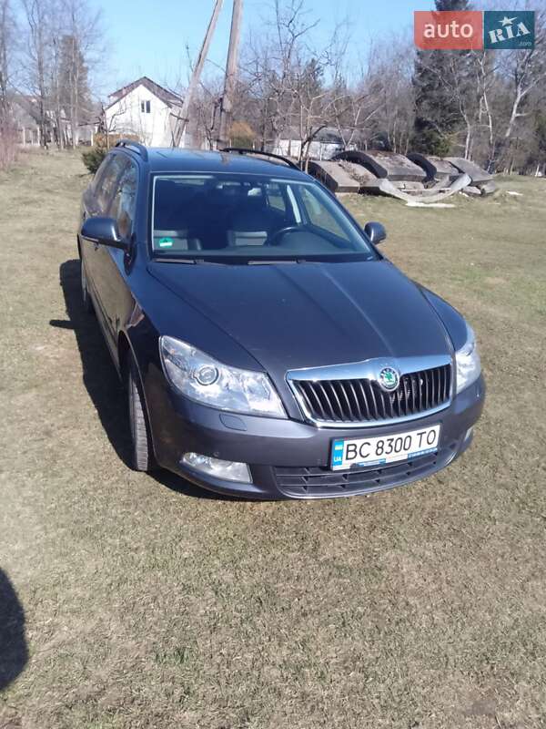 Универсал Skoda Octavia Scout 2010 в Старом Самборе