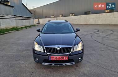 Універсал Skoda Octavia Scout 2010 в 