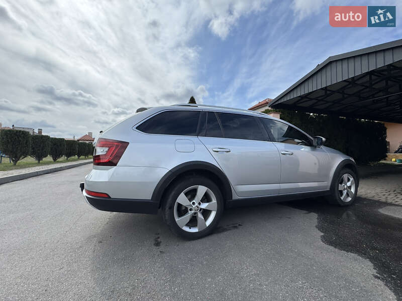 Skoda Octavia Scout 2020