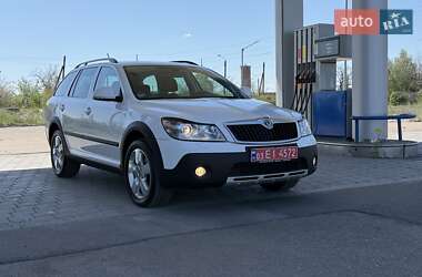 Универсал Skoda Octavia Scout 2012 в 