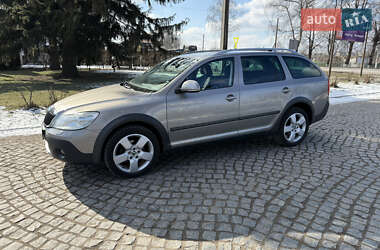 Універсал Skoda Octavia Scout 2013 в 