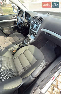 Універсал Skoda Octavia Scout 2013 в 