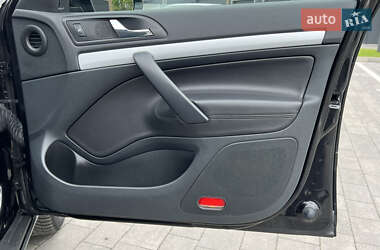 Універсал Skoda Octavia Scout 2010 в 
