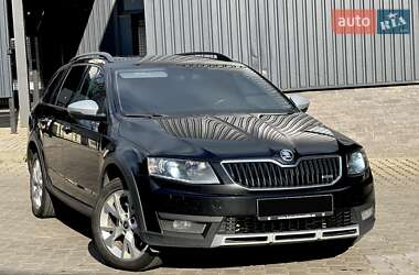 Універсал Skoda Octavia Scout 2017 в Ужгороді