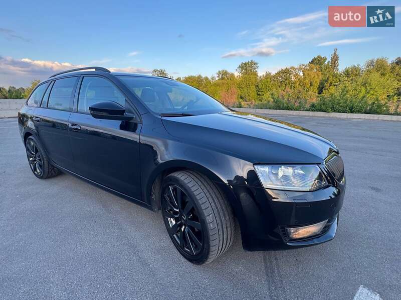 Універсал Skoda Octavia Scout 2016 в Бучі