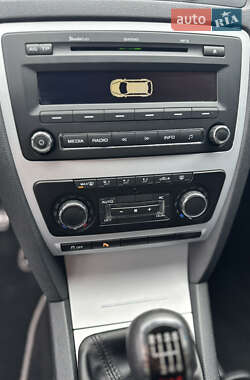 Універсал Skoda Octavia Scout 2011 в 