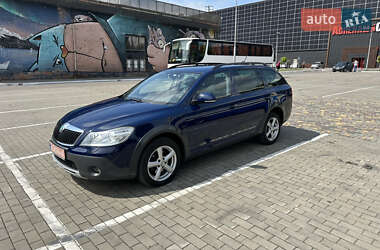 Универсал Skoda Octavia Scout 2011 в 