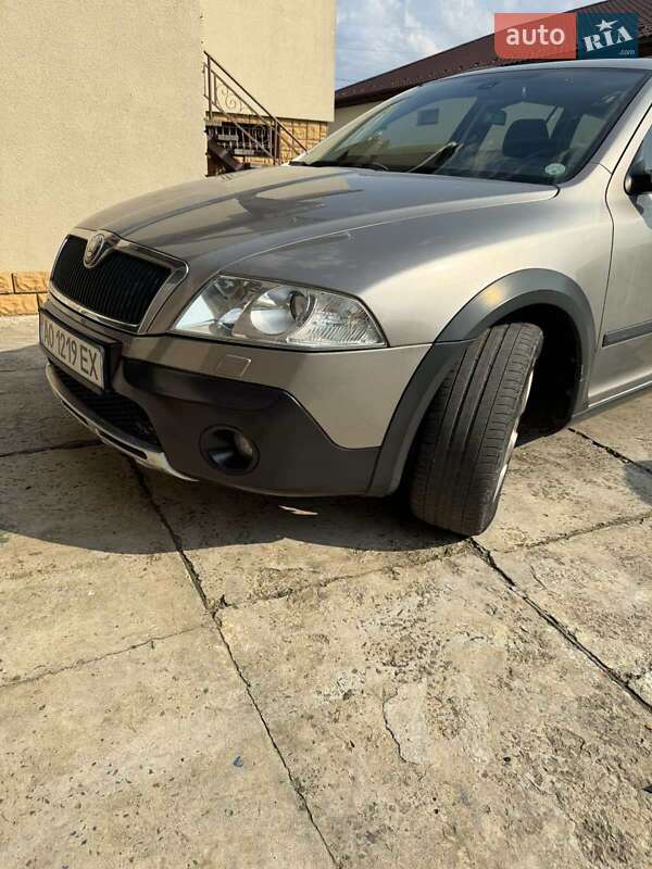 Універсал Skoda Octavia Scout 2009 в Ужгороді
