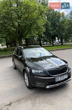 Универсал Skoda Octavia Scout 2015 в Ровно