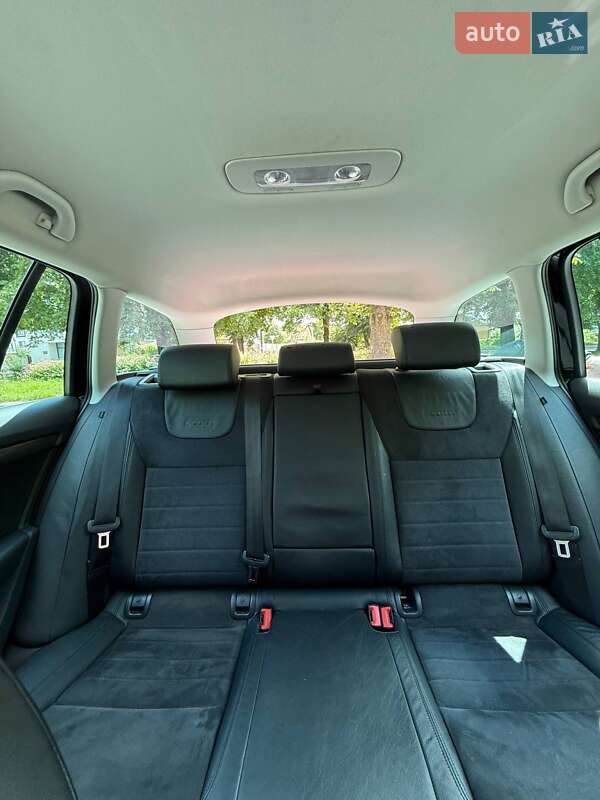 Універсал Skoda Octavia Scout 2015 в Рівному