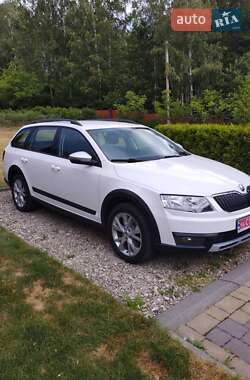 Универсал Skoda Octavia Scout 2015 в Долине