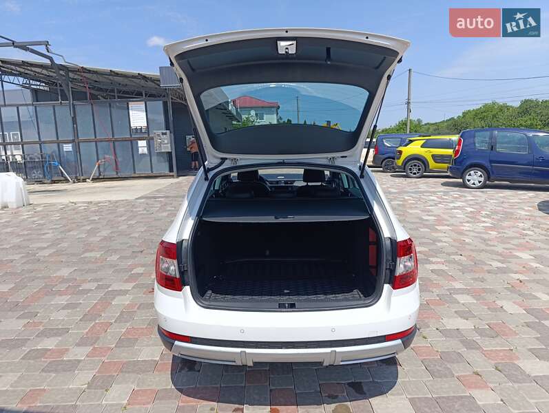 Универсал Skoda Octavia Scout 2016 в Великой Багачке