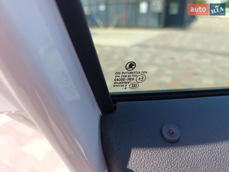 Универсал Skoda Octavia Scout 2016 в Великой Багачке