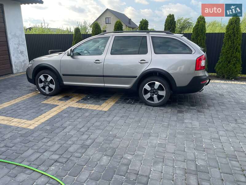 Универсал Skoda Octavia Scout 2011 в Любомле