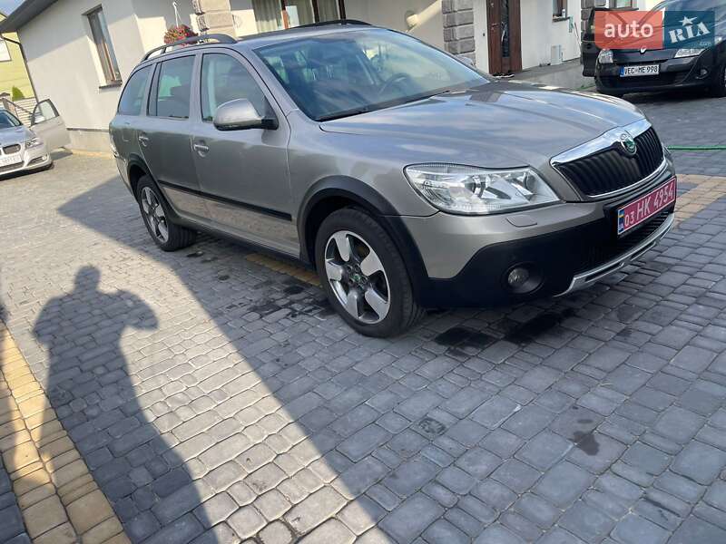 Универсал Skoda Octavia Scout 2011 в Любомле