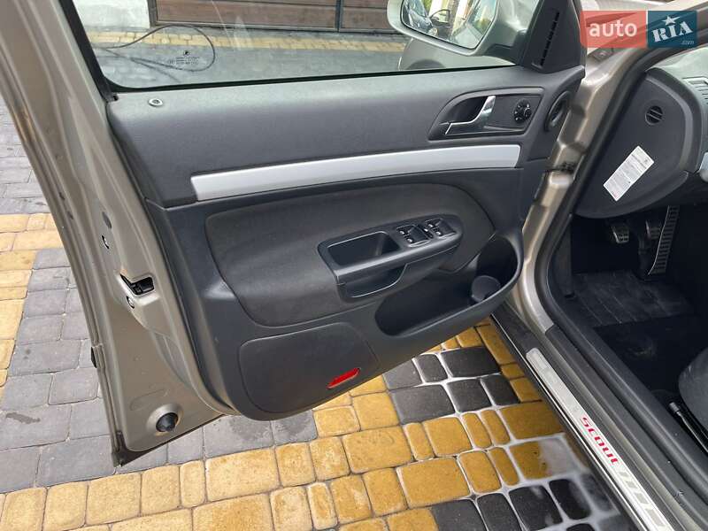 Универсал Skoda Octavia Scout 2011 в Любомле