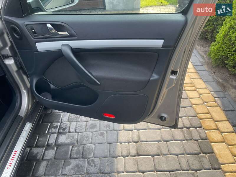 Универсал Skoda Octavia Scout 2011 в Любомле