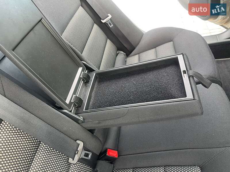 Универсал Skoda Octavia Scout 2011 в Любомле