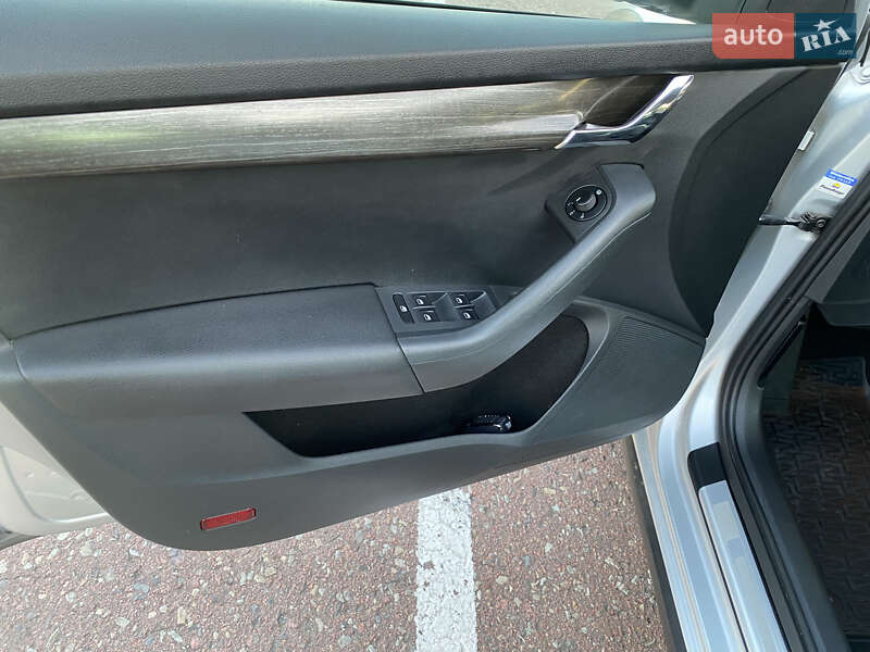 Універсал Skoda Octavia Scout 2014 в Львові