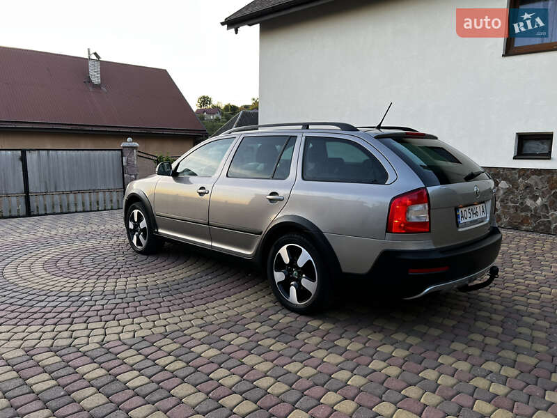 Универсал Skoda Octavia Scout 2011 в Хусте