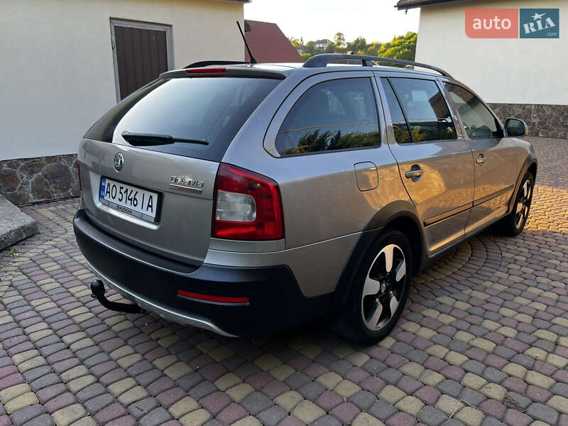Универсал Skoda Octavia Scout 2011 в Хусте
