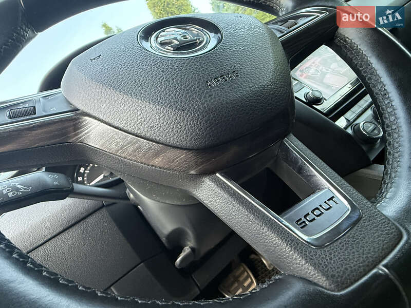 Универсал Skoda Octavia Scout 2015 в Трускавце