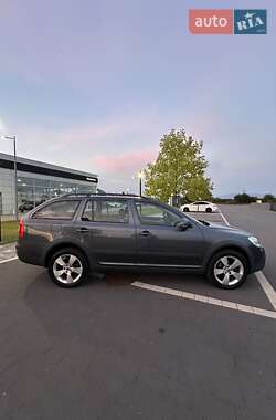 Универсал Skoda Octavia Scout 2012 в 