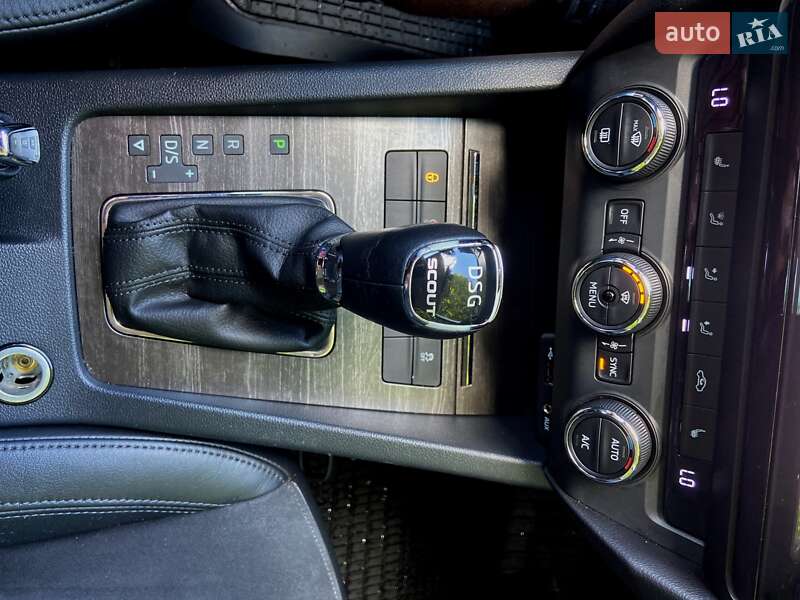 Універсал Skoda Octavia Scout 2015 в Рівному