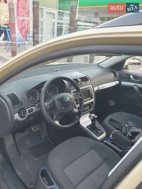 Універсал Skoda Octavia Scout 2011 в Києві
