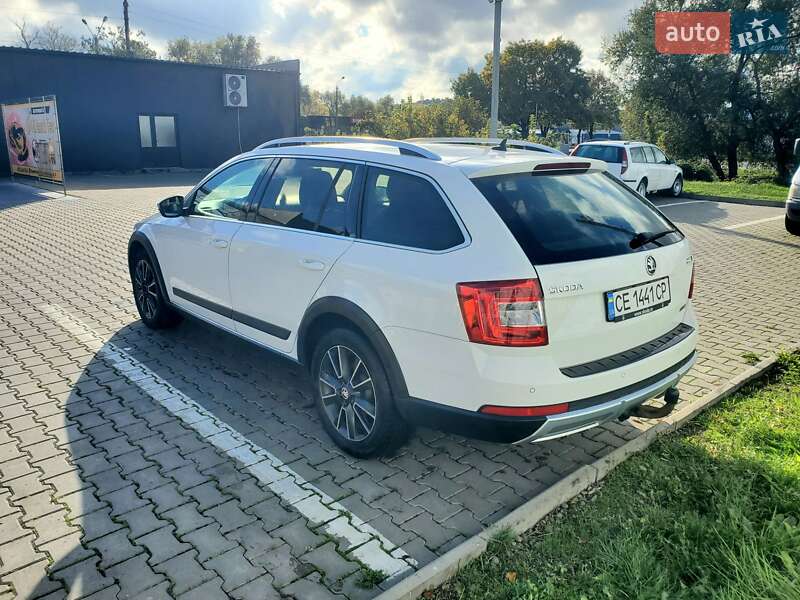 Универсал Skoda Octavia Scout 2015 в Черновцах