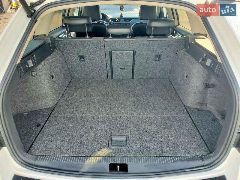 Универсал Skoda Octavia Scout 2015 в Черновцах