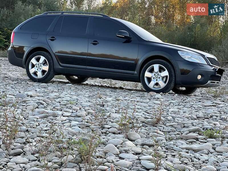 Универсал Skoda Octavia Scout 2011 в Виноградове