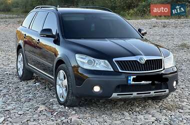 Універсал Skoda Octavia Scout 2011 в  фото 16 Універсал Skoda Octavia Scout 2011 в
