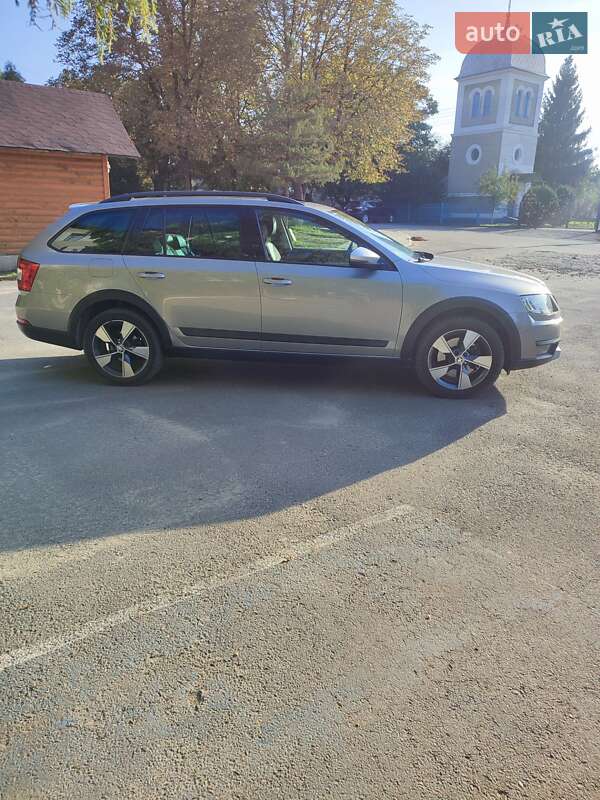 Універсал Skoda Octavia Scout 2014 в Чернівцях фото 8 Універсал Skoda Octavia Scout 2014 в Чернівцях