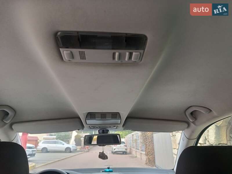 Универсал Skoda Octavia Scout 2010 в Львове