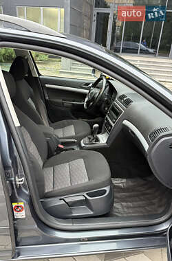 Универсал Skoda Octavia Scout 2010 в 