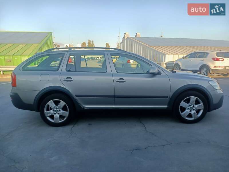 Универсал Skoda Octavia Scout 2012 в Киеве фото 9 Универсал Skoda Octavia Scout 2012 в Киеве