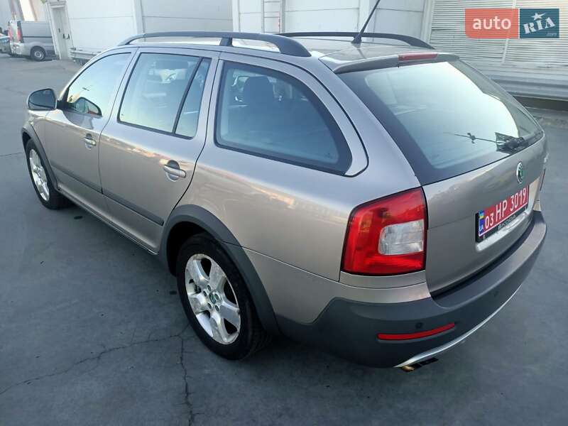 Универсал Skoda Octavia Scout 2012 в Киеве фото 5 Универсал Skoda Octavia Scout 2012 в Киеве