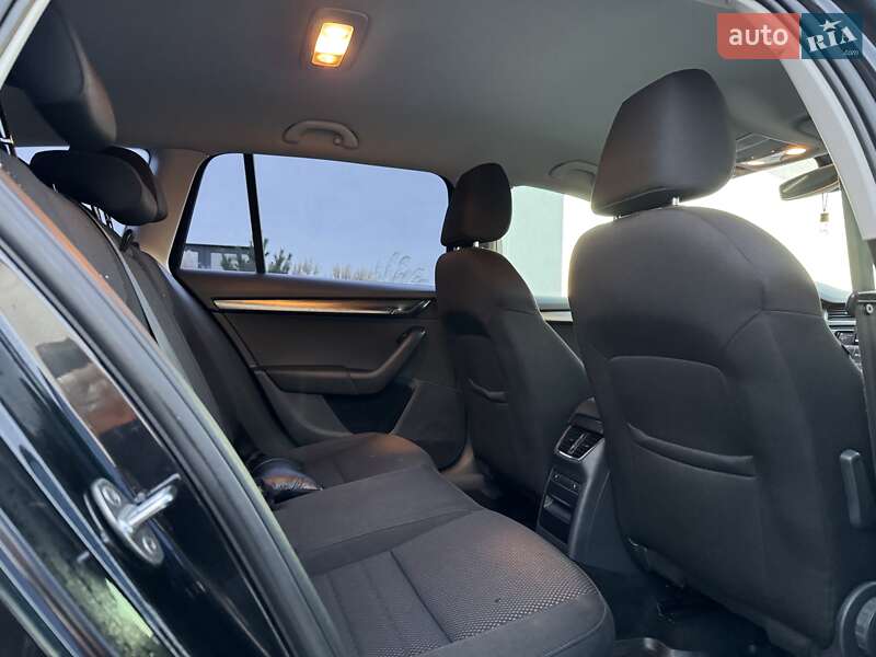 Универсал Skoda Octavia Scout 2016 в Луцке