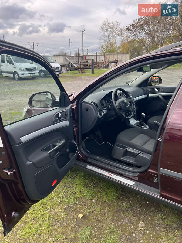 Универсал Skoda Octavia Scout 2009 в Рожище