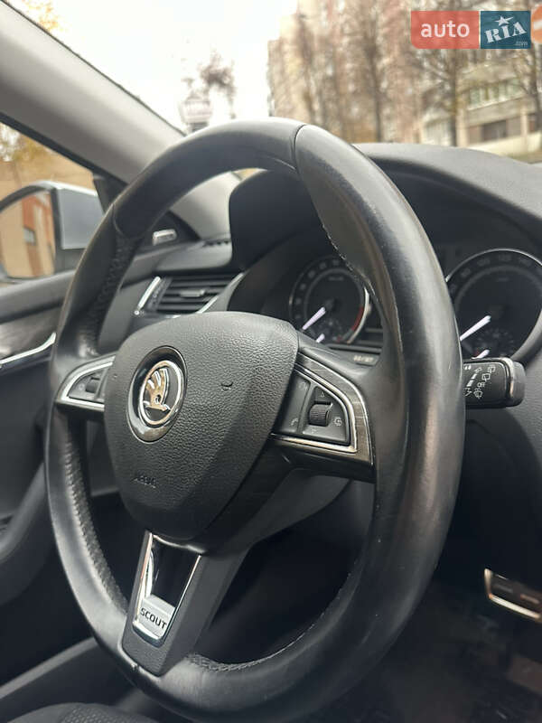 Універсал Skoda Octavia Scout 2015 в Рівному