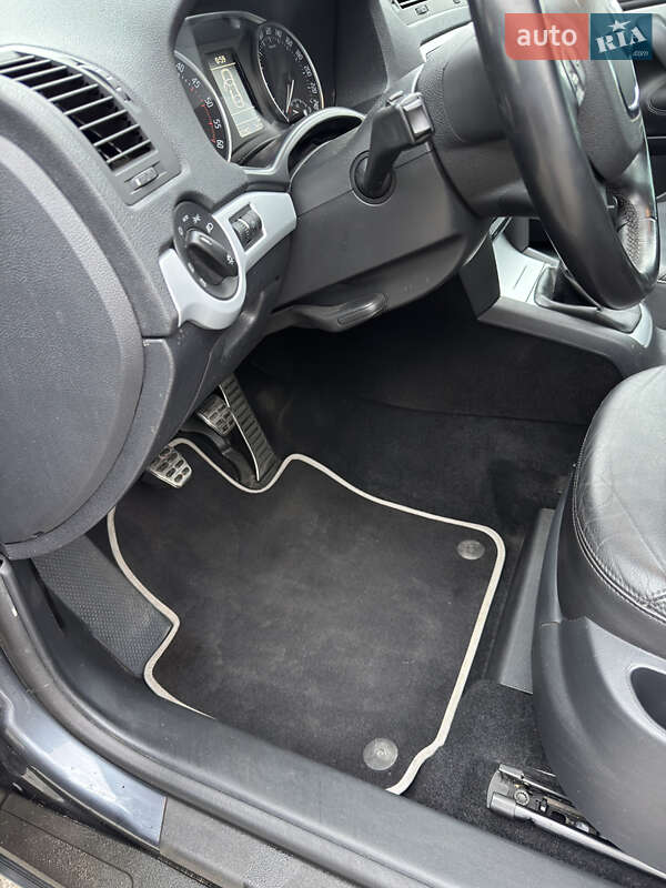 Универсал Skoda Octavia Scout 2010 в Ахтырке