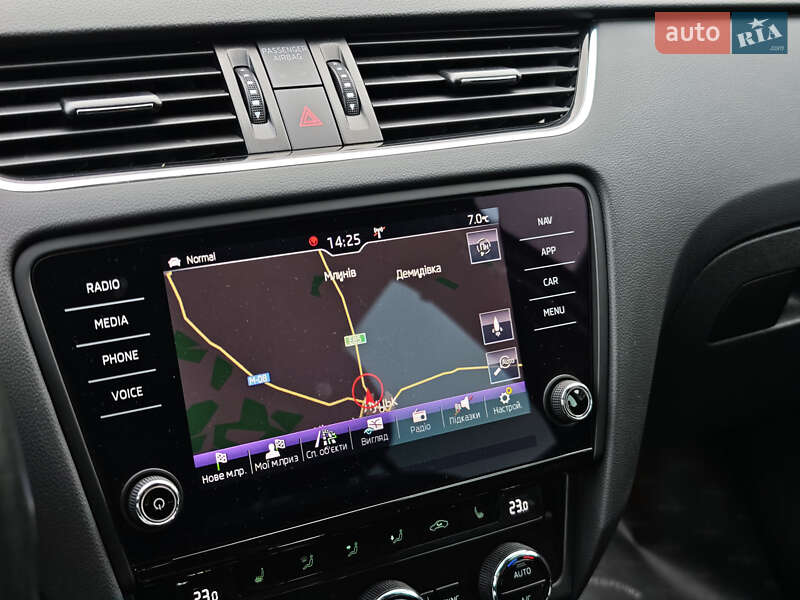 Универсал Skoda Octavia Scout 2018 в Луцке фото 37 Универсал Skoda Octavia Scout 2018 в Луцке