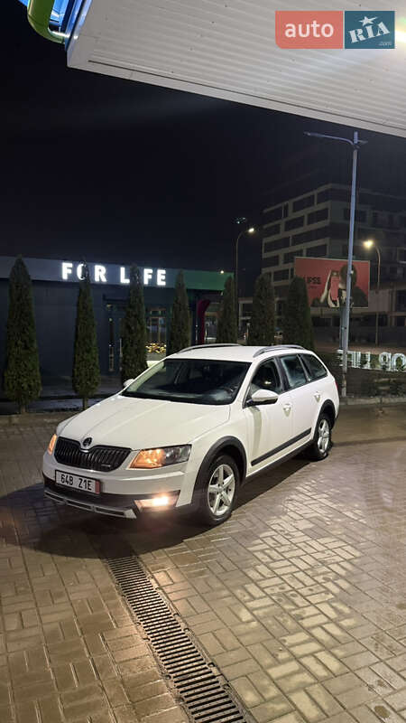 Універсал Skoda Octavia Scout 2014 в Ужгороді