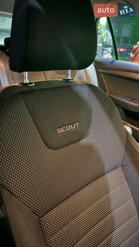 Універсал Skoda Octavia Scout 2014 в Ужгороді