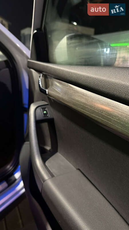 Універсал Skoda Octavia Scout 2014 в Ужгороді