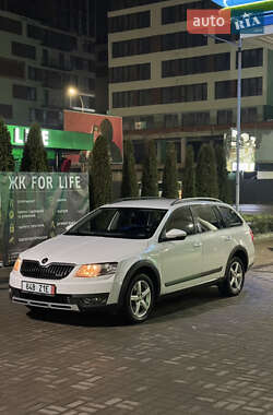 Универсал Skoda Octavia Scout 2014 в Ужгороде