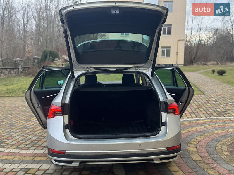 Універсал Skoda Octavia Scout 2022 в Стрию